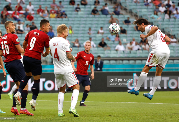 Video bàn thắng: Thomas Delaney đánh đầu hiểm hóc đưa Đan Mạch dẫn trước CH Séc vượt lên từ sớm - Ảnh 1.