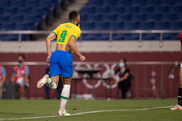 Olympic Brazil thắng tối thiểu giành vé vào bán kết - Ảnh 2.