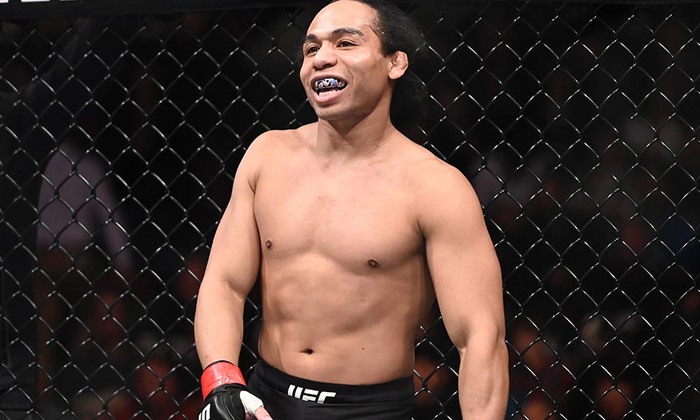 John Dodson suýt mất mạng sau tai nạn xe hơi kinh hoàng, buộc phải tạm dừng thi đấu - Ảnh 2.