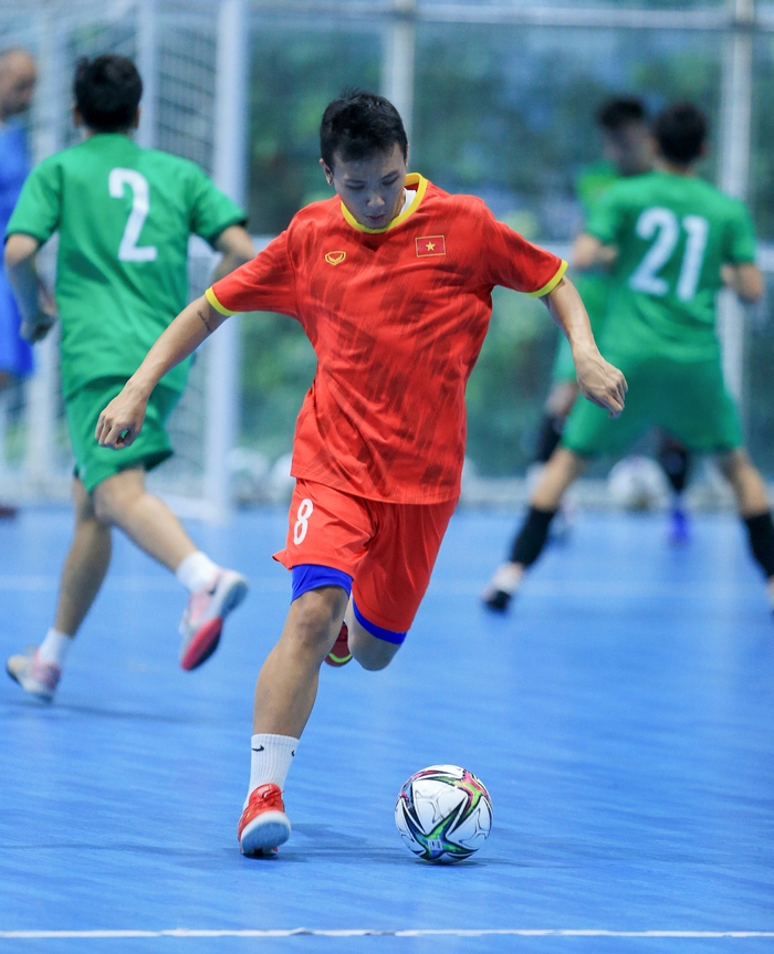 Ngày đầu tập luyện của tuyển futsal Việt Nam tại thủ đô - Ảnh 1.