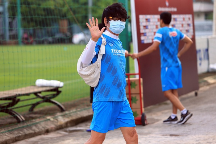 7 cầu thủ tập riêng trong ngày HLV Park Hang-seo trở lại - Ảnh 8.