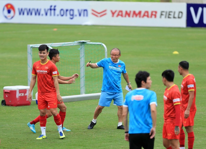 Nhìn từ trận đấu với UAE và bài học cho tuyển Việt Nam trước những “ông lớn” châu Á - Ảnh 1.