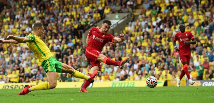 Salah xác lập kỷ lục mới, Liverpool thắng dễ trong ngày mở màn Ngoại hạng Anh - Ảnh 3.