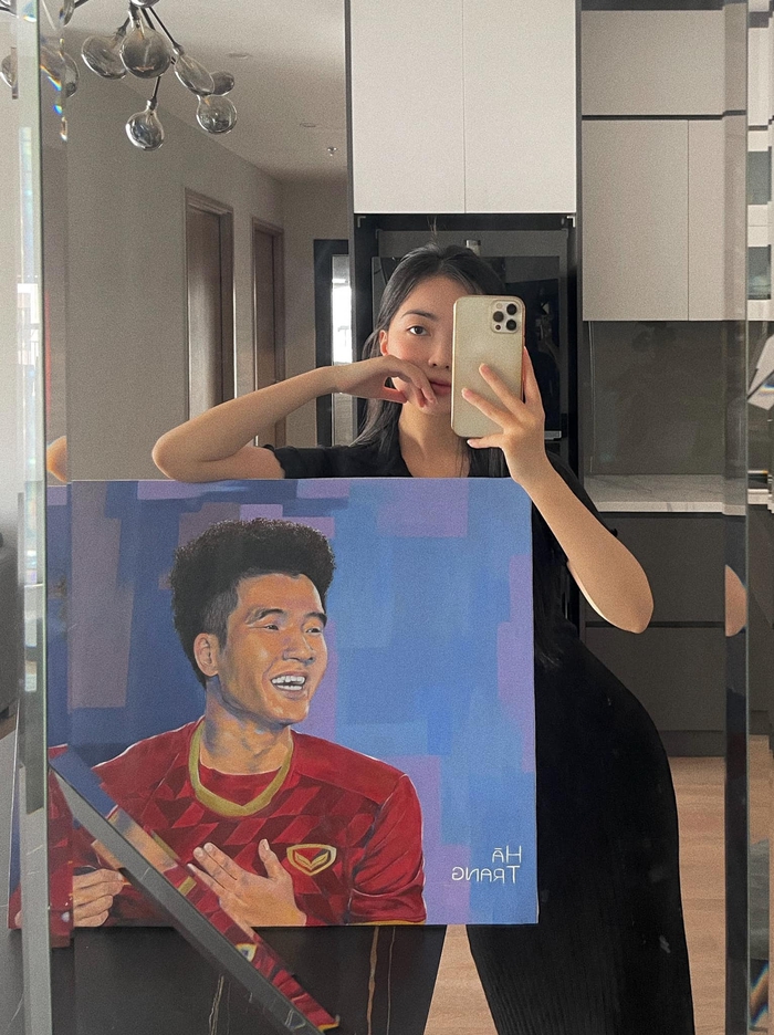 Bạn gái Mai Hà Trang khiến fan trầm trồ với bức tranh chân dung Hà Đức Chinh - Ảnh 1.