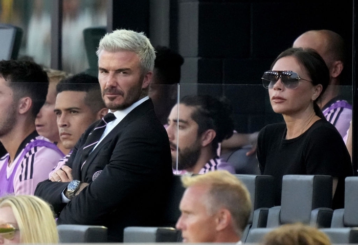 Phản ứng bất ngờ của David Beckham khi đội nhà ghi bàn ở phút bù giờ - Ảnh 4.