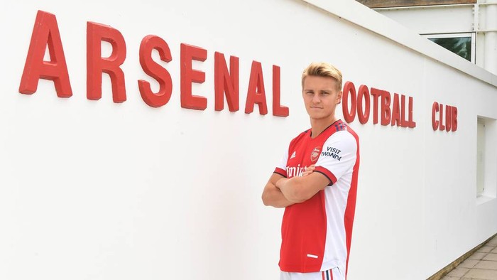Martin Odegaard trở lại Arsenal với giá 35 triệu Euro