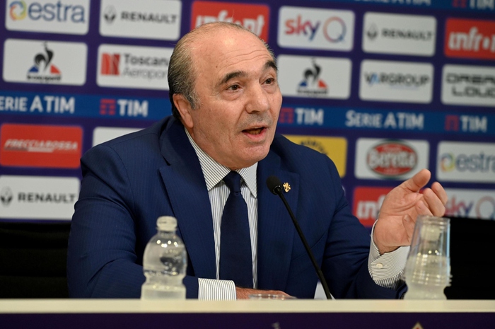Chủ tịch Rocco Commissio của Fiorentina khá nặng lời với Juventus