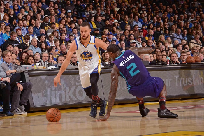 Stephen Curry “câu view” đỉnh nhất NBA, vượt mặt LeBron James và Giannis Antentokounmpo trên sóng truyền hình. - Ảnh 2.