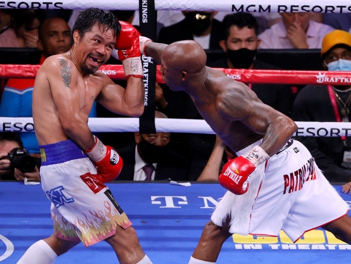 Tụt thể lực khi thi đấu ở tuổi 42, huyền thoại boxing Manny Pacquiao để thua trong trận tranh đai thế giới - Ảnh 6.