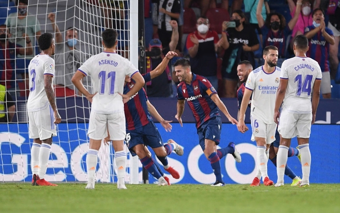 Real và Levante rượt đuổi tỷ số căng thẳng như phim hành động: 6 bàn thắng, 1 thẻ đỏ - Ảnh 6.