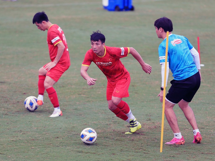 Hé lộ lý do 5 cầu thủ bị loại khỏi đội tuyển Việt Nam - Ảnh 2.