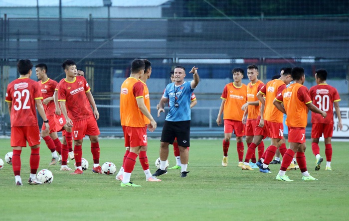 Ba cầu thủ bổ sung tuyển Việt Nam tập cùng đội U22 ViệtNam - Ảnh 6.