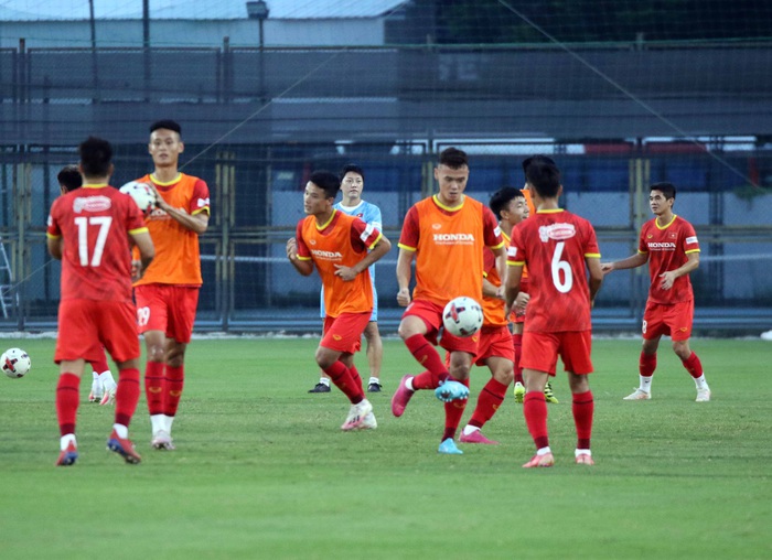 Ba cầu thủ bổ sung tuyển Việt Nam tập cùng đội U22 ViệtNam - Ảnh 4.