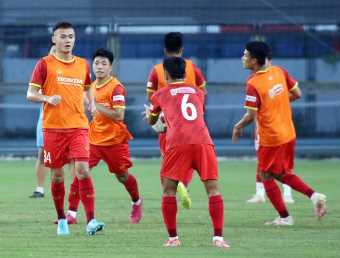 Xuân Trường tiếp tục lập công, tân binh Xuân Nam ra mắt ấn tượng ở đội tuyển Việt Nam - Ảnh 2.