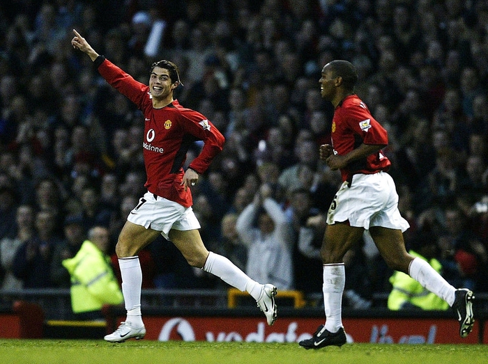 20 khoảnh khắc ấn tượng nhất của Ronaldo trong màu áo Manchester United - Ảnh 3.