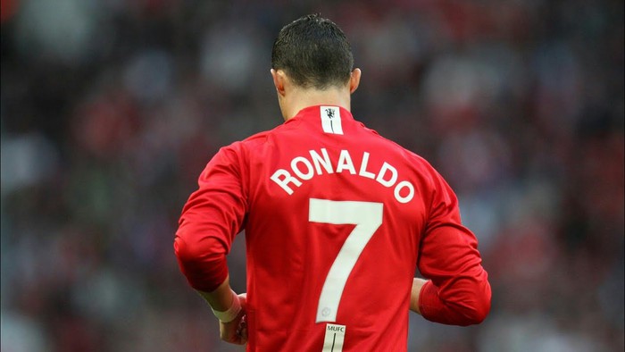 Vì sao Ronaldo không thể mặc áo số 7 ở MU? - Ảnh 1.