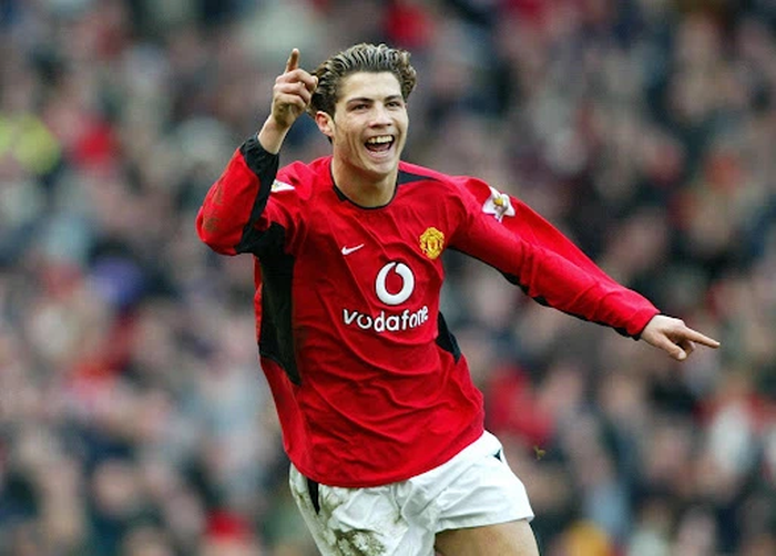 Bất ngờ với hình ảnh của Ronaldo thời mới gia nhập Man United vào năm 2003 - Ảnh 4.