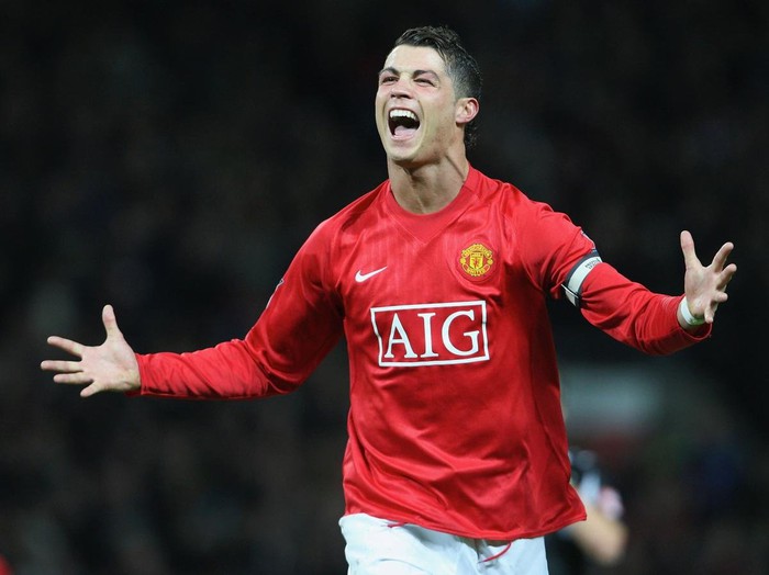 Ronaldo trở lại Man Untied là sự kiện nóng nhất nước Anh