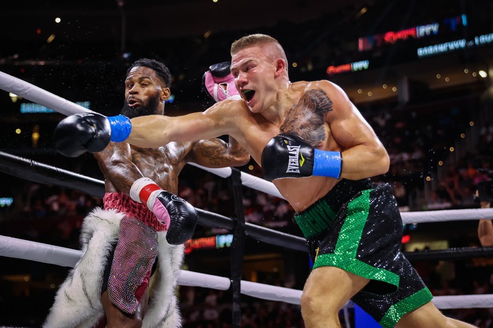 Trực tiếp Jake Paul vs Tyron Woodley: Youtuber so tài cùng nhà cựu vô địch UFC - Ảnh 3.