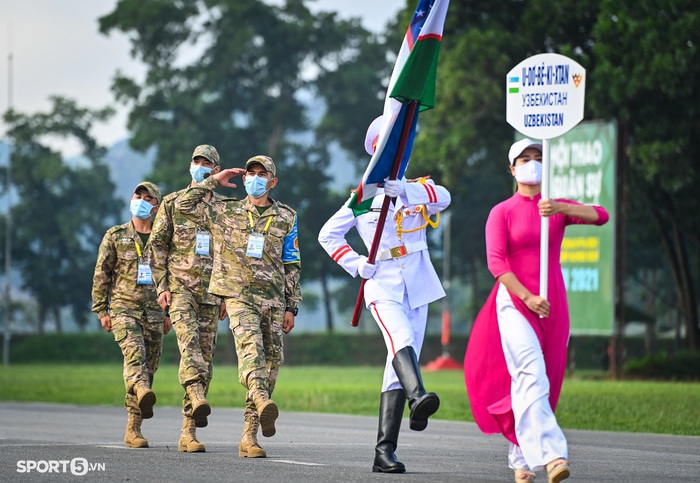 Khoảnh khắc ấn tượng trong Lễ khai mạc Army Games tại Việt Nam - Ảnh 4.