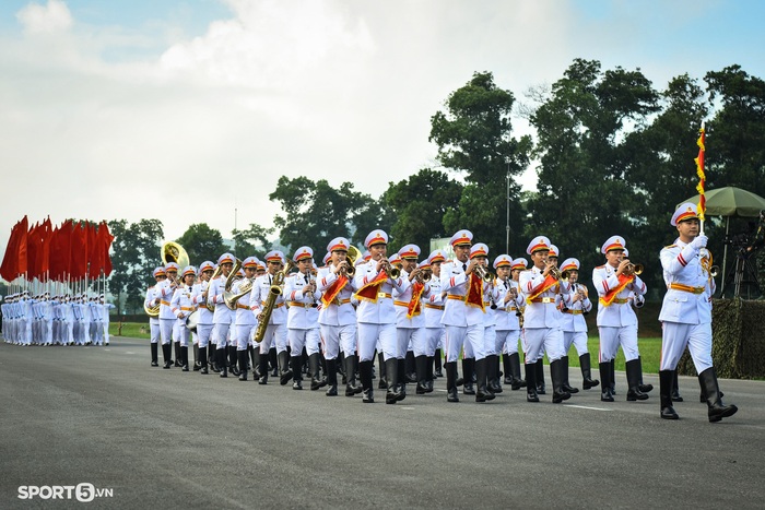 Khoảnh khắc ấn tượng trong Lễ khai mạc Army Games tại Việt Nam - Ảnh 2.