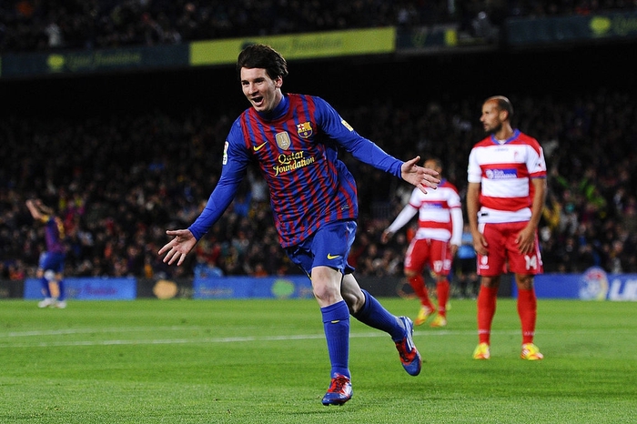 30 khoảnh khắc đáng nhớ nhất của Messi trong màu áo Barcelona - Ảnh 16.