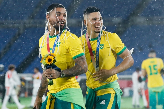 Chùm ảnh: Brazil ăn mừng huy chương vàng Olympic bóng đá nam 2020 - Ảnh 12.