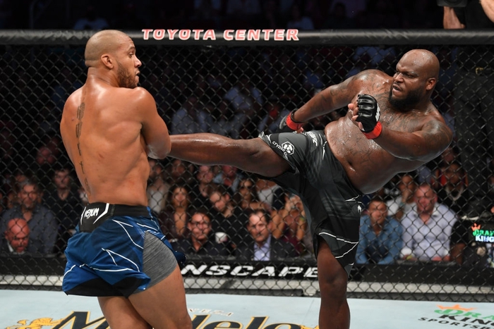 Cyril Gane hạ thuyết phục Derrick Lewis, trở thành nhà vua mới của hạng nặng UFC - Ảnh 3.