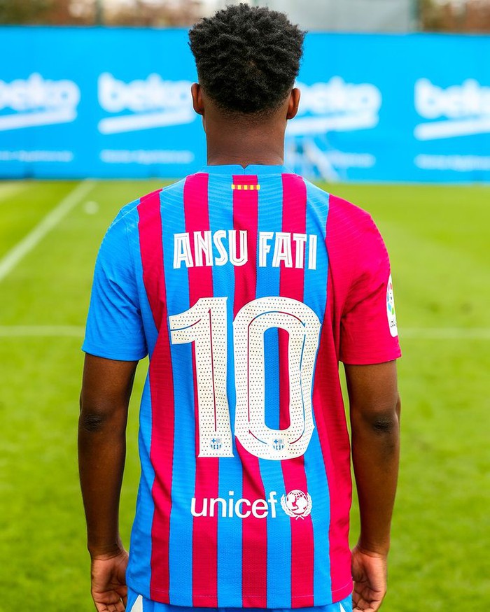 Vì sao Barca trao áo số 10 của Messi cho Ansu Fati? - Ảnh 3.