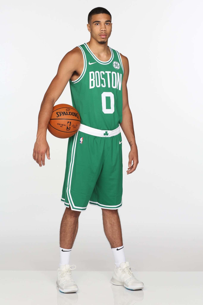 Jayson Tatum &quot;lột xác&quot; ở phòng gym, sẵn sàng cho một mùa giải bùng nổ cùng Boston Celtics - Ảnh 3.
