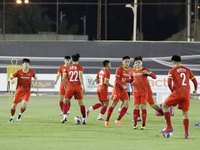 HLV Park Hang-seo bị các học trò quây trước ngày chốt danh sách đấu Saudi Arabia - Ảnh 7.