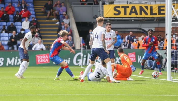 Hàng thủ liên tiếp mắc sai lầm, Tottenham nhận thất bại đầu tiên trong mùa giải mới trước Crystal Palace - Ảnh 3.