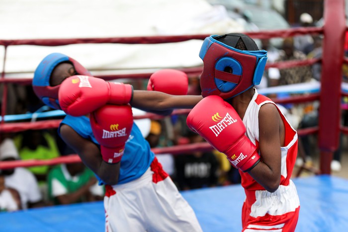 Boxer nhí người Nigeria và giấc mơ trở thành nhà vô địch thế giới giống Anthony Joshua - Ảnh 5.