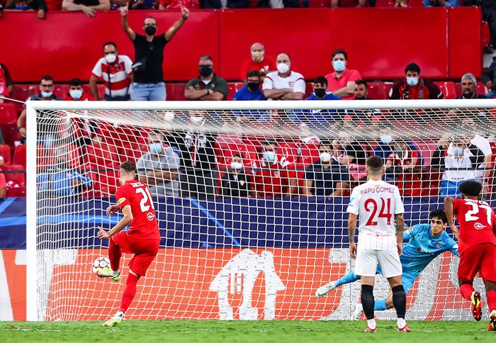 Sevilla chia điểm trong trận cầu lịch sử với 4 quả phạt đền chỉ trong hiệp một - Ảnh 3.