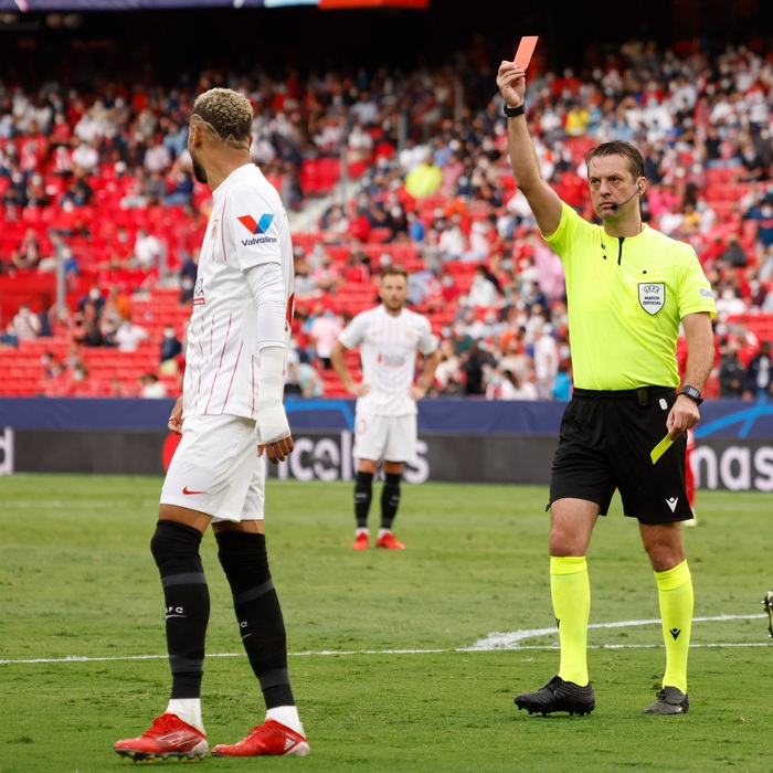 Sevilla chia điểm trong trận cầu lịch sử với 4 quả phạt đền chỉ trong hiệp một - Ảnh 7.