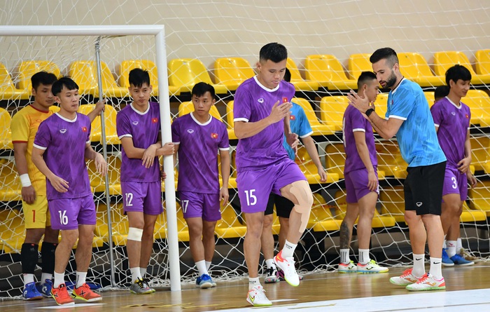 Futsal Việt Nam rèn luyện miếng đánh pha phản công nhanh trước Panama tại World Cup 2021 - Ảnh 6.