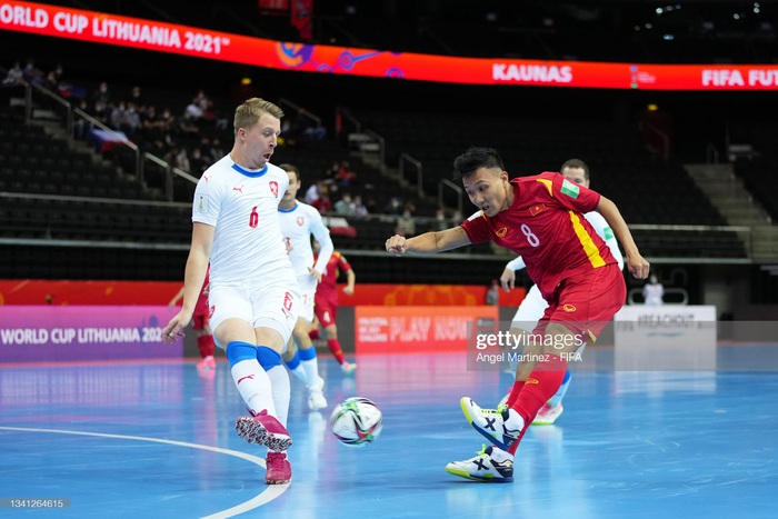 Trực tiếp VCK futsal World Cup, Việt Nam 0-0 CH Czech: Đức Tùng chấn thương rời sân, hiệp 1 kết thúc - Ảnh 7.