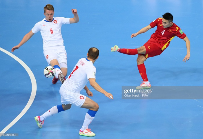 Ảnh: ĐT Việt Nam cầm hoà CH Czech đầy kịch tính, giành vé đi tiếp tại Futsal World Cup 2021 - Ảnh 7.
