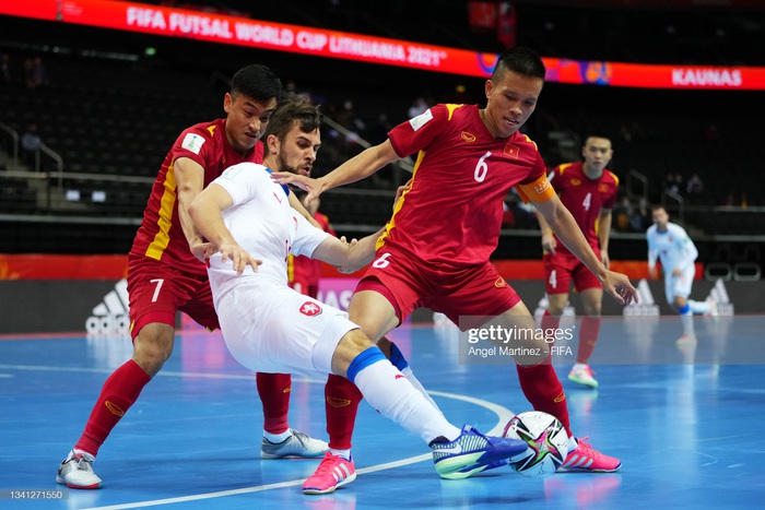 Ảnh: ĐT Việt Nam cầm hoà CH Czech đầy kịch tính, giành vé đi tiếp tại Futsal World Cup 2021 - Ảnh 3.