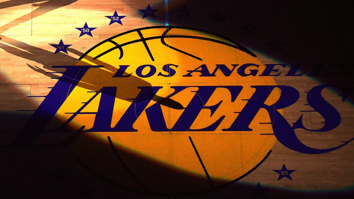 Los Angeles Lakers bội thu 100 triệu USD với chỉ một logo trên áo thi đấu - Ảnh 3.