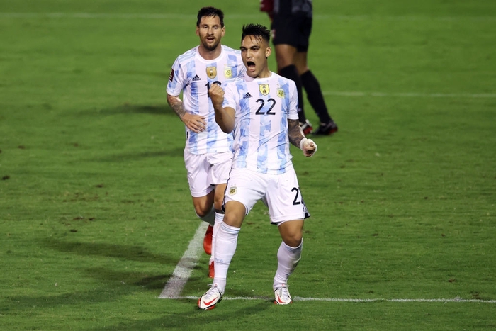 Lautaro Martinez tỏa sáng, Argentina thắng dễ Venezuela - Ảnh 2.