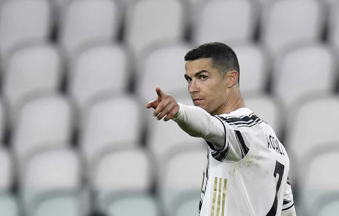 Bonucci chỉ trích Ronaldo vì khiến phòng thay đồ Juventus trở nên tiêu cực - Ảnh 2.