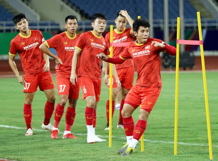 Tuyển Việt Nam trở lại tập luyện ở sân đấu bất bại 5 năm qua - Ảnh 4.