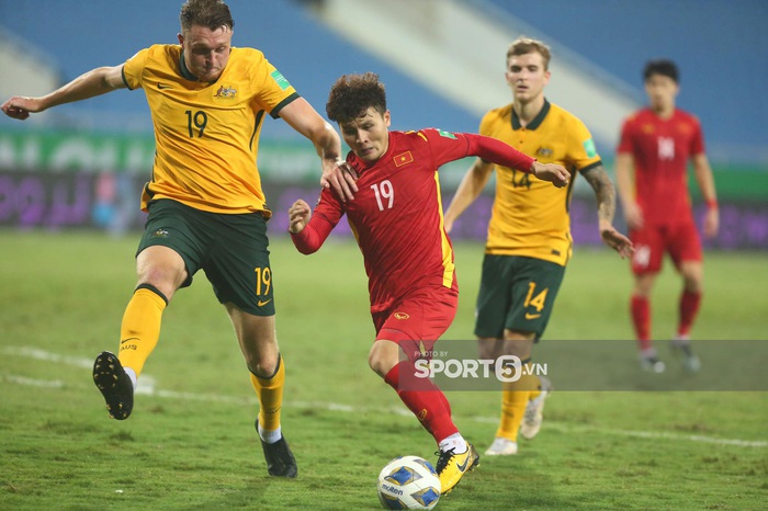 Bị từ chối penalty đầy tiếc nuối, tuyển Việt Nam thua trong thế ngẩng cao đầu trước Australia - Ảnh 2.