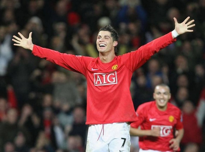 Trở lại MU, Ronaldo có thể phá 5 kỷ lục nổi bật mùa này - Ảnh 1.
