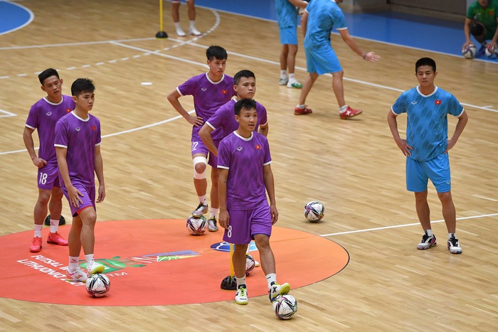 HLV Phạm Minh Giang đánh giá và rút ra các điều cần cải thiện cho đội tuyển futsal Việt Nam - Ảnh 2.