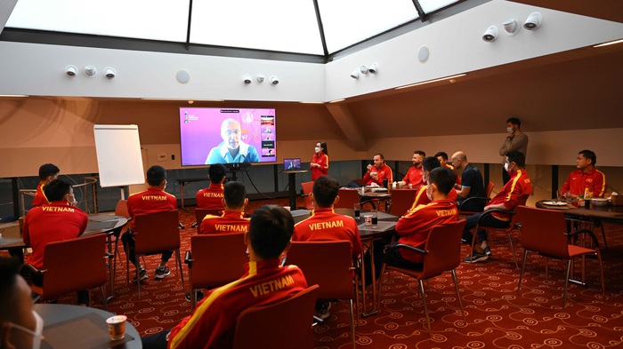 Đội tuyển futsal Việt Nam nâng khối lượng bài tập để đối đầu Brazil ở World Cup 2021 - Ảnh 8.