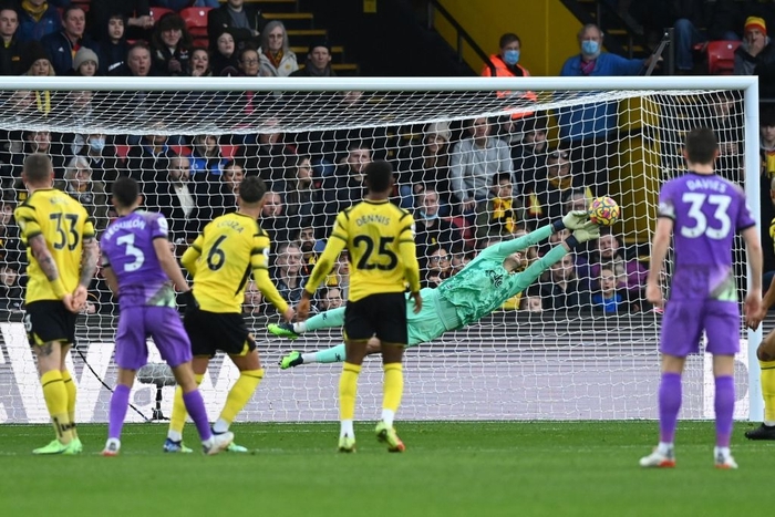 Harry Kane gây thất vọng, Tottenham bất lực để Watford cầm hòa không bàn thắng - Ảnh 1.