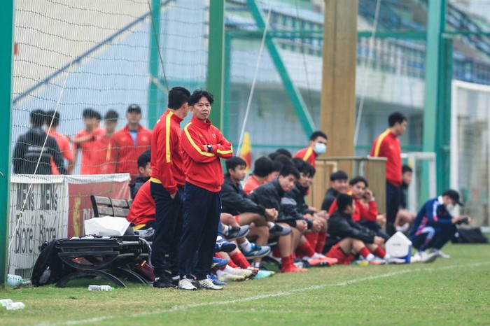 U17 Việt Nam sẽ tập huấn ở Đức, đá giao hữu với đội trẻ Dortmund - Ảnh 2.