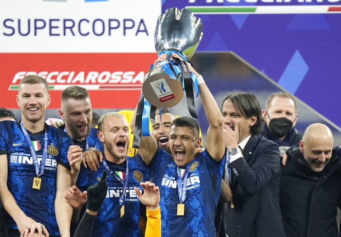 2 cựu sao MU tỏa sáng ở hiệp phụ giúp Inter hạ Juve để giành siêu cúp Italy - Ảnh 8.